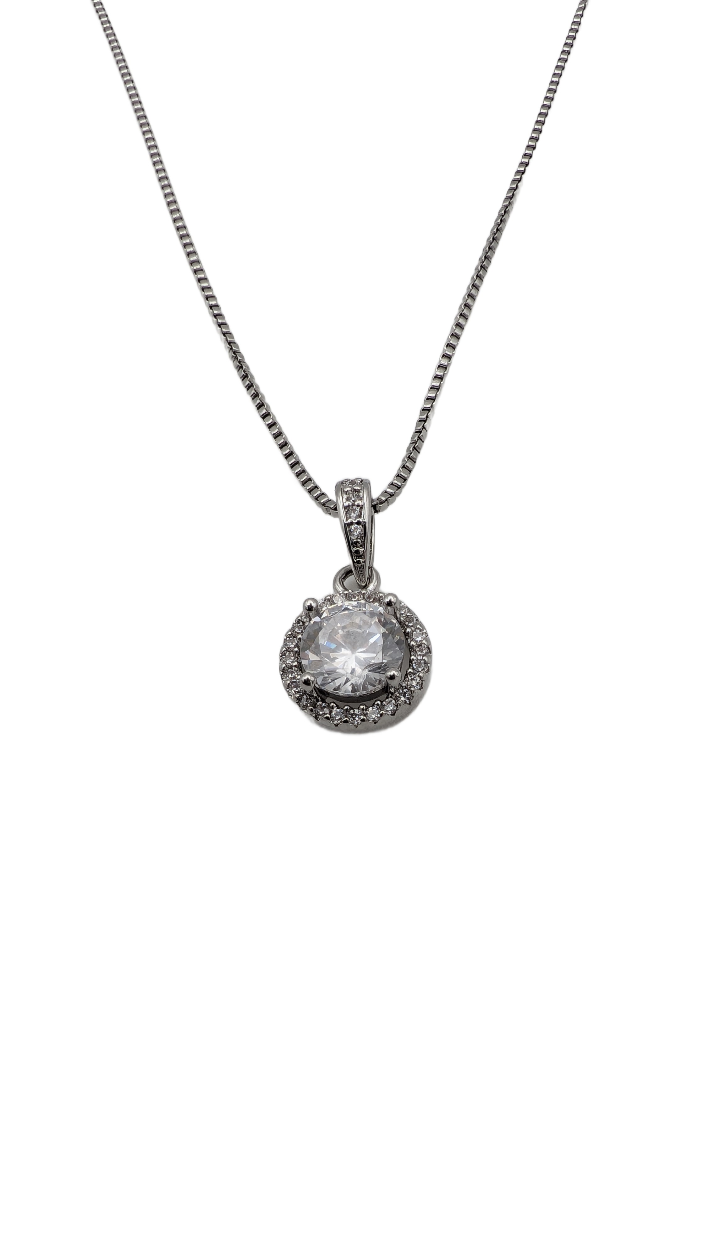 Round Pendant Necklace Silver Colour Simulant Gem Womens Jewellery Gift